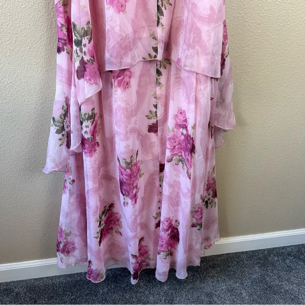 ASOS Design Curve ruffle maxi dress with flutter sleeves in pink floral print - Picture 7 of 12